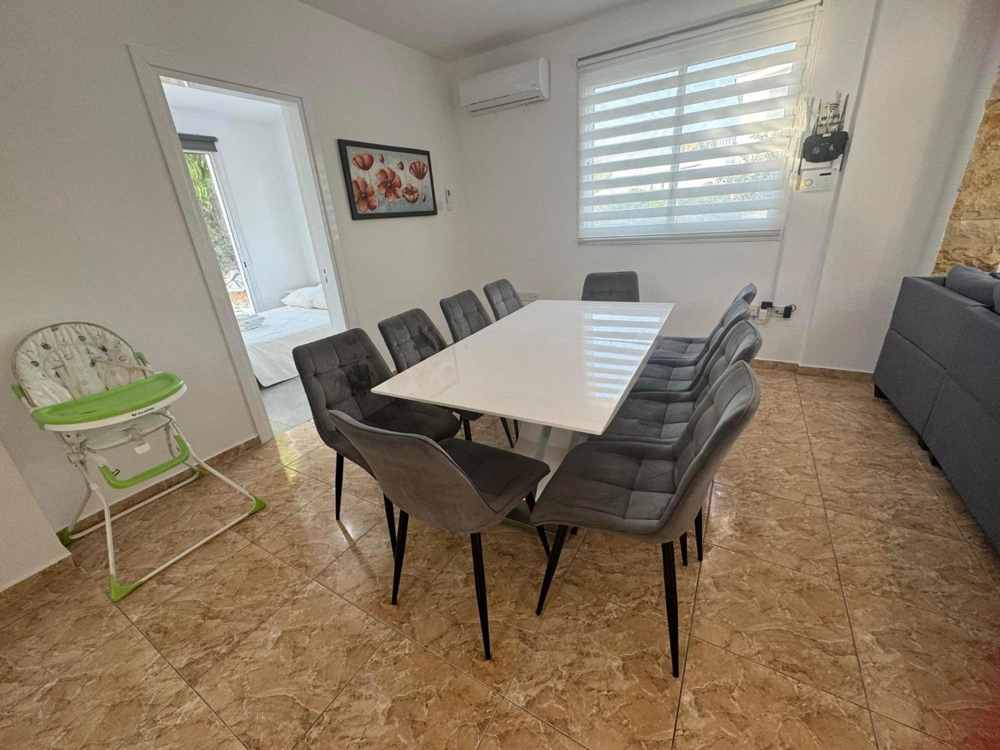 Villa Coralia Gardens 1Km From Coral Bay Beach エクステリア 写真